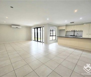 Amazing 4 Bedroom Home - Photo 1