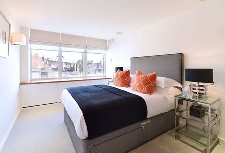 Penthouse apartment with three spacious bedrooms, within this modern building in the heart of Kensington. - Photo 4
