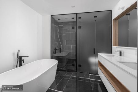Condo for rent in Old Montreal | Luxurious and spacious - Photo 5