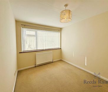 3 bedroom detached house to rent - Photo 2