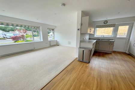 3 bedroom bungalow to rent - Photo 3