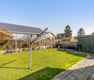 2 bedroom detached bungalow to rent - Photo 4