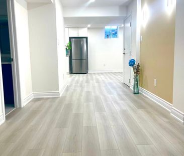 For Lease - 252 Borealis Avenue, Aurora, Ontario - Photo 6