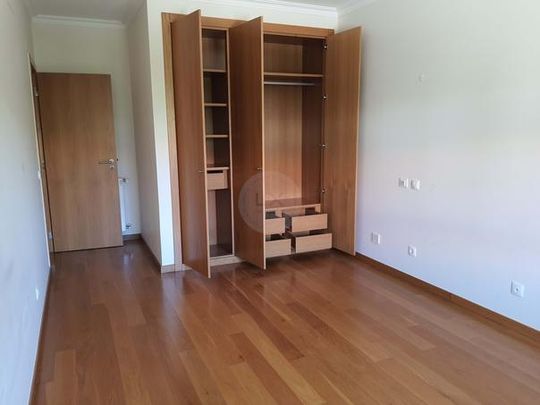 Apartamento T4 - Photo 1