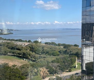 Apartamento com 1 quarto e 63m² para alugar em Praia de Belas, Port... - Foto 1