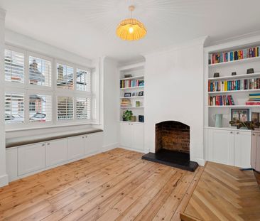 Albany Road, Hersham, KT12 - Photo 1