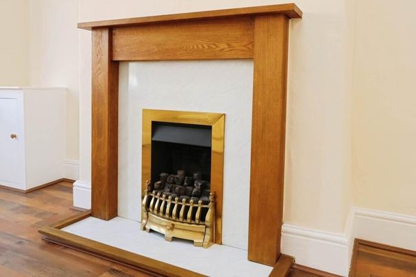 3 Bed Terraced House, Salisbury Drive, CH62 - Photo 1