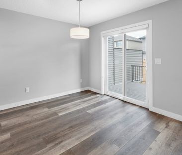 Edmonton Unfurnished duplex Rental in Edgemont - Modern 3-Bedroom H... - Photo 2