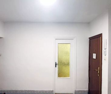 Double bed in Rooms for rent in functional 3-bedroom apartment in V... - Foto 1