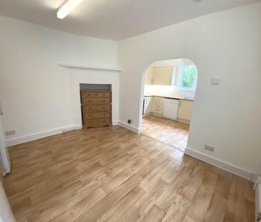 5 bedroom semi-detached house to rent - Photo 1