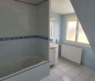 Location Maison 4 pièces 117m² THUMERIES 59239 - Photo 5