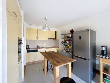 Appartement de 3 pces au 2ème étage – Rue du Valentin 21 - Photo 2