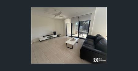 Furnished 4 bedroom townhouse close to Jetty Precinct - Photo 3