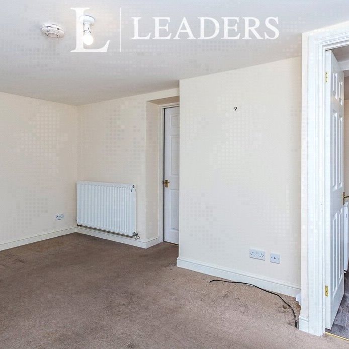 1 bedroom maisonette to rent Trafalgar Road, Horsham, RH12 - Photo 1