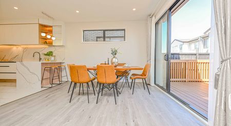 Looking for a comfortable, modern home sweet home?? Look no further. - Photo 5