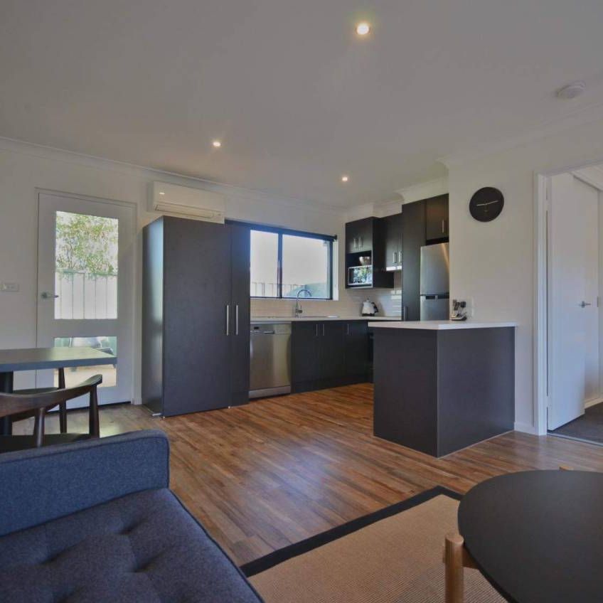 FULLY FURNISHED - UNAVAILABLE UNTIL MARCH 2019 - Photo 1