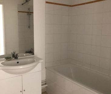 Location Appartement 2 pièces 45m² LA FERTE GAUCHER 77320 - Photo 5
