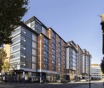 Large Highest Double Ensuite - Photo 5