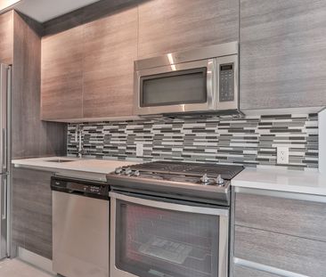 For Lease - 111 Bathurst Street Unit# 701, Toronto, Ontario - Photo 2