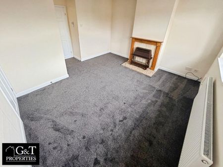 2 bedroom maisonette to rent - Photo 4