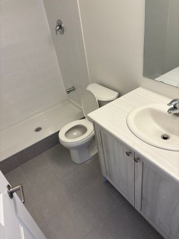 For Lease - 55 Gunnel Road, Welland, Ontario - Photo 2