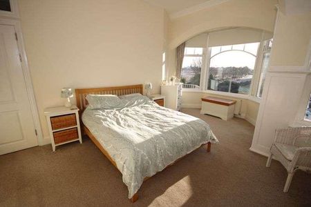 Blenheim Road, Minehead, TA24 - Photo 3