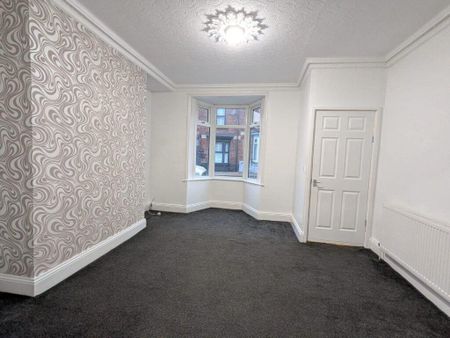 2 bedroom terraced house to rent - Photo 4