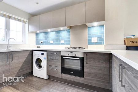 2 bedroom end of terrace house to rent - Photo 4