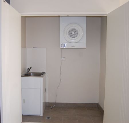 Modern 1 Bedroom Apartment! - Photo 5