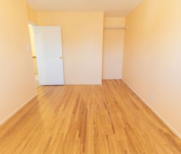 For Lease - 728 Krosno Boulevard, Pickering, Ontario - Photo 6