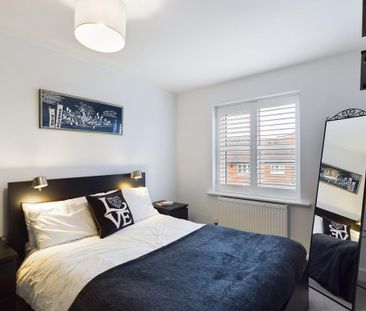 3 bedroom semi-detached house to rent - Photo 5