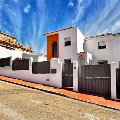 Chalet en alquiler en Torrox - Photo 1