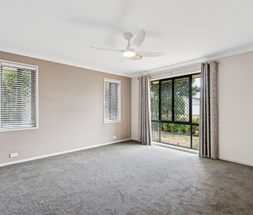 4 Bedroom + Study Home with Ducted Air Conditioning & Solar - Photo 6