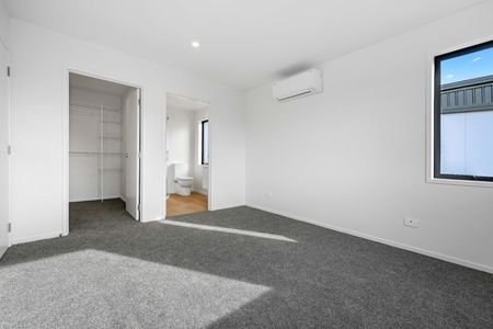 Enjoy easy living in the heart of Hamilton in this modern, two level, three bedroom home located within the Jacks Landing Community. - Photo 5