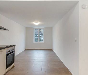 Charmant appartement de 2 pièces dans un emplacement central à Dies... - Photo 2