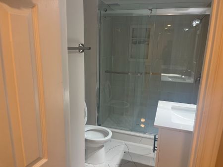 For Lease - 973 Francine Crescent Unit# Bsmt, Mississauga, Ontario - Photo 4