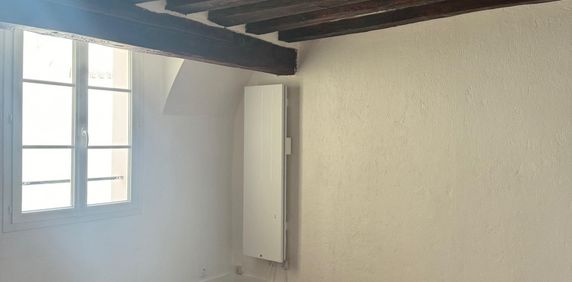 BEAU STUDIO DE 22 m² DANS LE QUARTIER DE ST SEVERIN - Photo 2