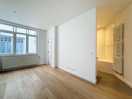 Gelijkvloers appartement te huur in Etterbeek - Foto 5