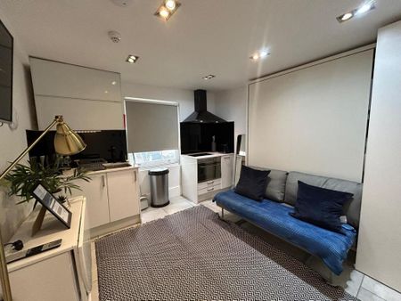 Studio to rent - Photo 2