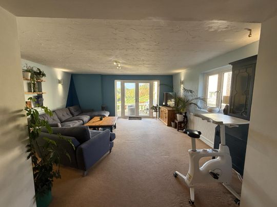 Parfitts Hill, Bristol - Photo 1