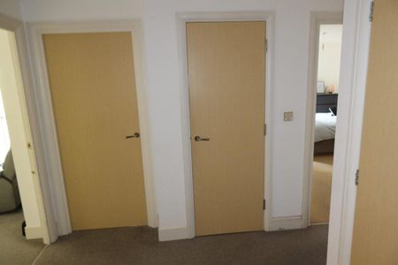 2 bedroom apartment to rent - Photo 4