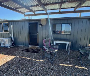 Furnished Studio, Electricity Included and Weekly Cleaning - Photo 5