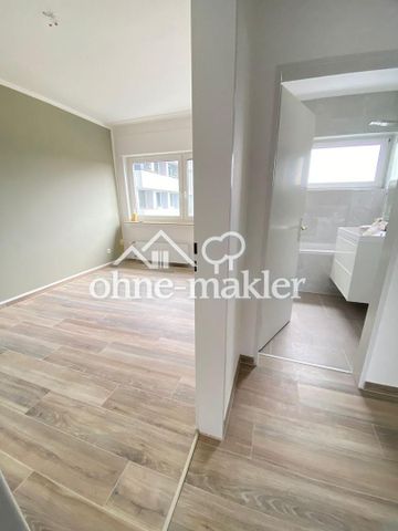 Helle und komplett renovierte 3-Zimmer-Wohnung mit Balkon in bester Lage in Dortmund-Hombruch - Foto 2