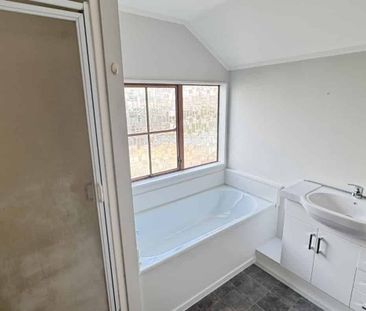 NICE AND FRESH TWO BEDROOM UPSTAIRS TOWNHOUSE: - Photo 2