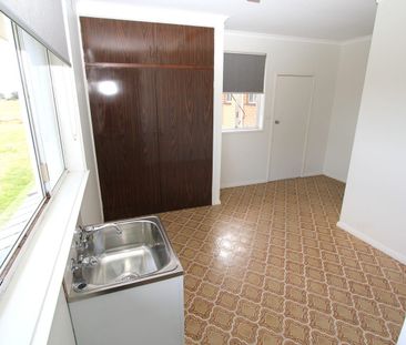 Comfortable & Spacious Family Living, 10km from Swan Hill - Photo 1