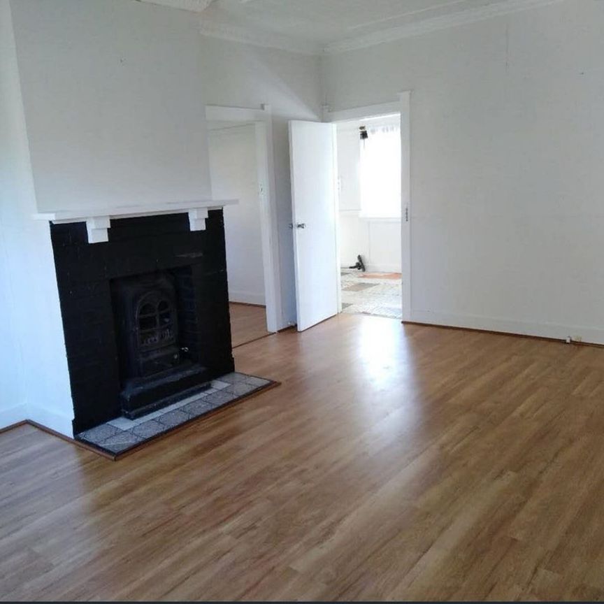 3 Badroom House in Blacktown Available for Lease - Contact Agent: 0420 588 804 - Photo 1