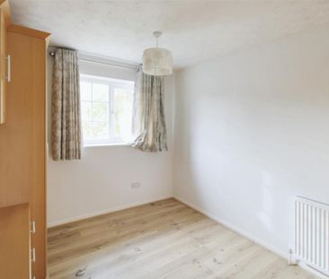 4 bedroom detached house to rent - Photo 4