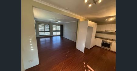 Dual Living space with spacious land 1325m2 - Photo 5