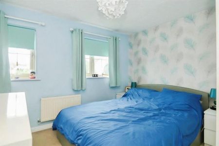 2 bedroom semi-detached house to rent - Photo 4