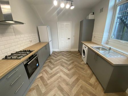 1 bedroom ground floor flat to rent - Photo 5